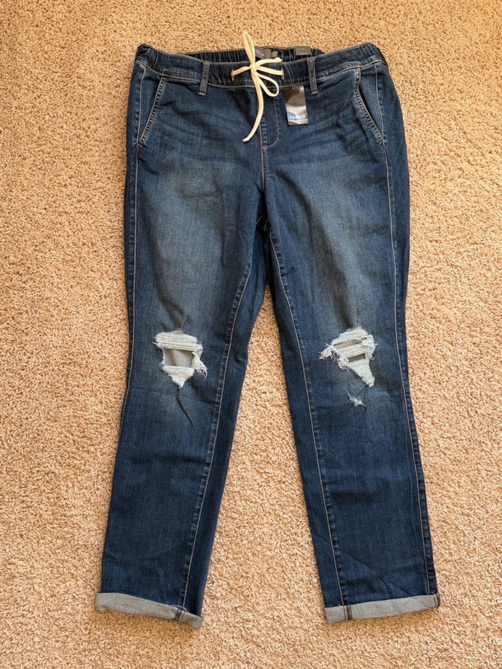 NWT Torrid Pull-On Mid-Rise Super Soft Jeans